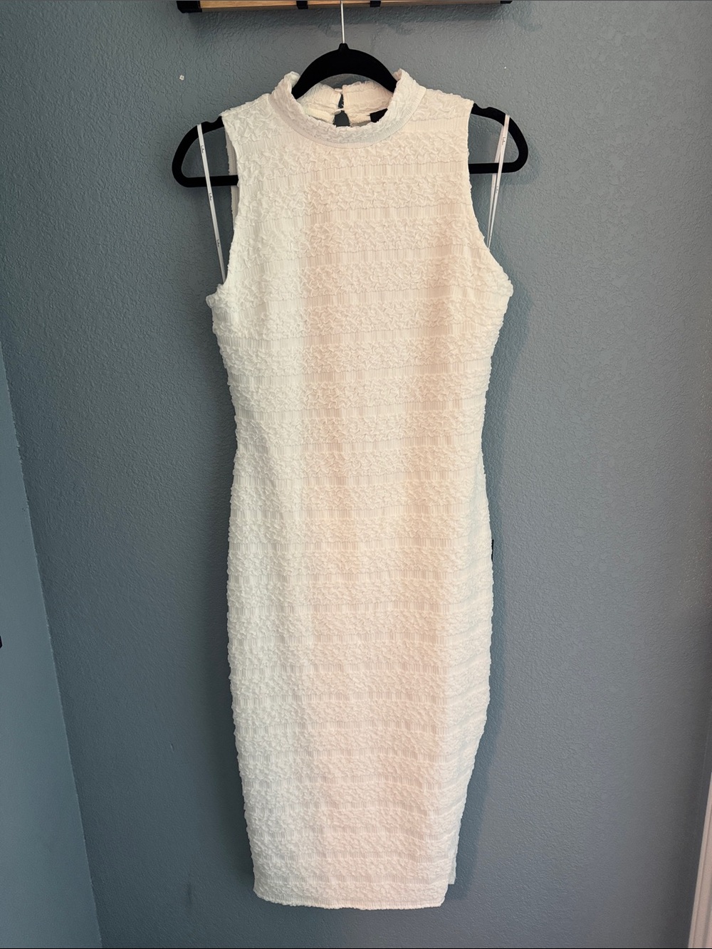 NWT Lulus Sleeveless Textured White Midi Dress